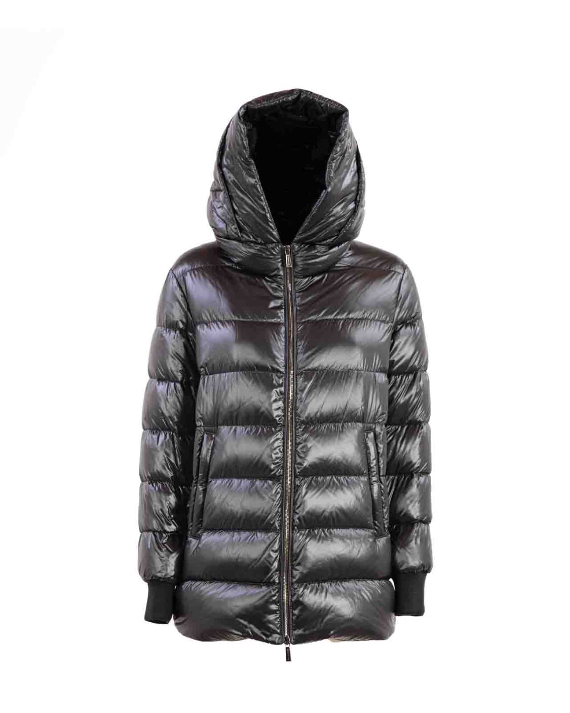 shop MOORER  Giaccone: MooRER cappa "Fabula", in panno di cachemire double, con piumino staccabile che permette di soddisfare un triplice utilizzo.
Chiusura con zip a doppio cursore.
Tasche a toppa.
Al suo interno il pratico piumino in finissima piuma d’oca trapuntato a boudin realizzato in tessuto tecnico down proof.
Cappuccio con bordo staccable in vera pelliccia.
Tasche invisibili.
Polsini in maglia.
Composizione: 99% cachemire,1% seta.
Lavare delicatamente a secco con tetracloroetilene.
Made in Italy.. FABULA 100755-U0001 number 8598581
